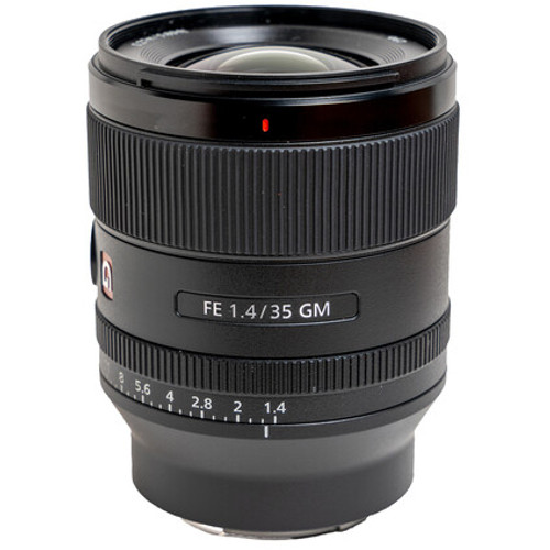 Sony FE 35mm f/1.4 GM Lens